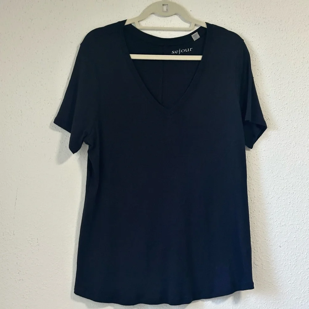 Sejour Women’s Plus Size Short Sleeve T Shirt 1XL V-neck Black NWOT. - Picture 1 of 8